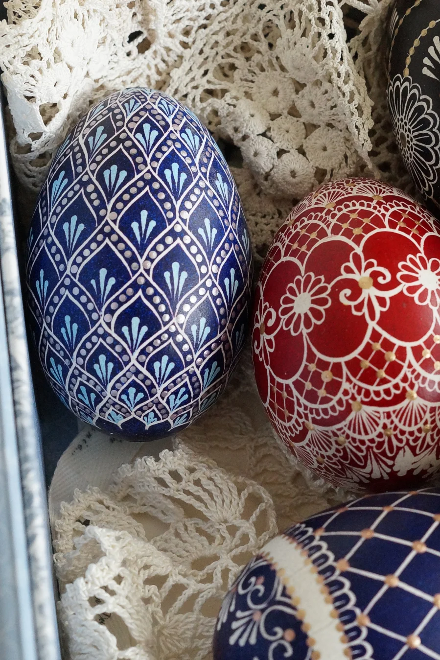 Naturalna pisanka batikowa - różne kolory