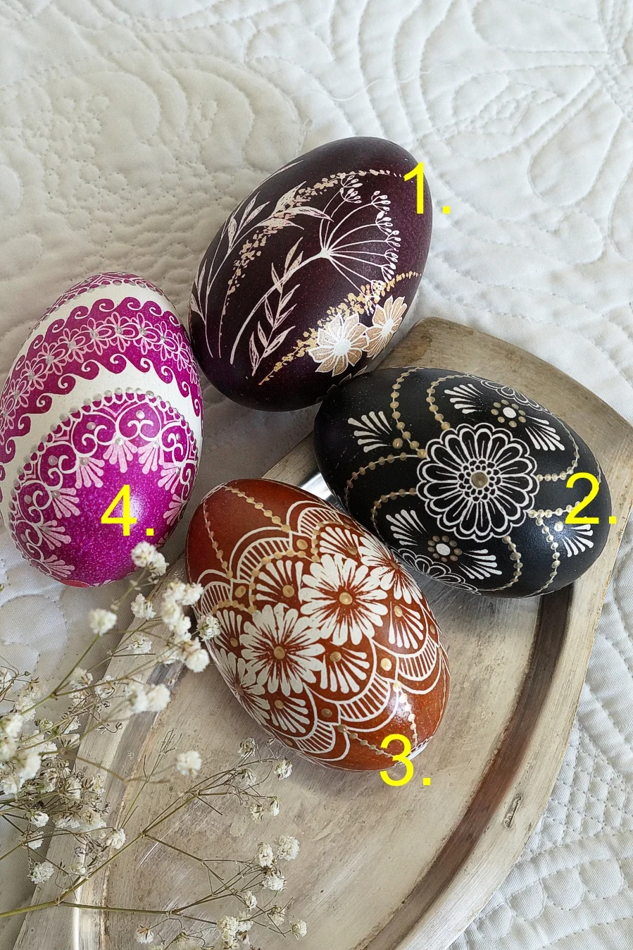 Tradycyjna pisanka batikowa - różne wzory i kolory